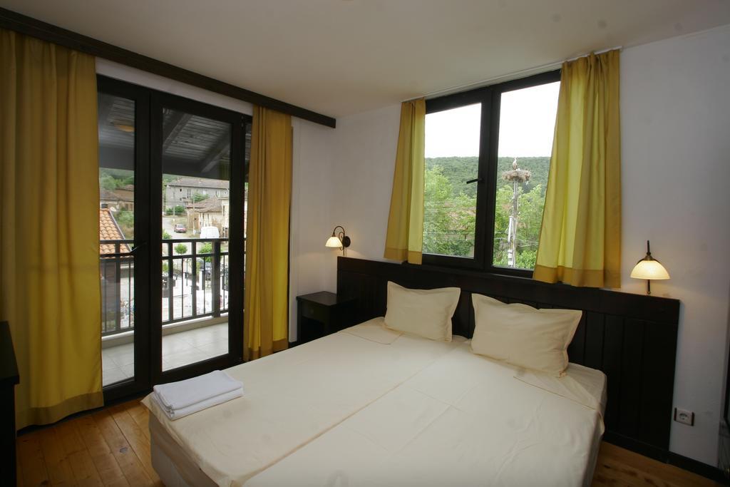 Guest House Bukor Shtepi Mandrica Zewnętrze zdjęcie
