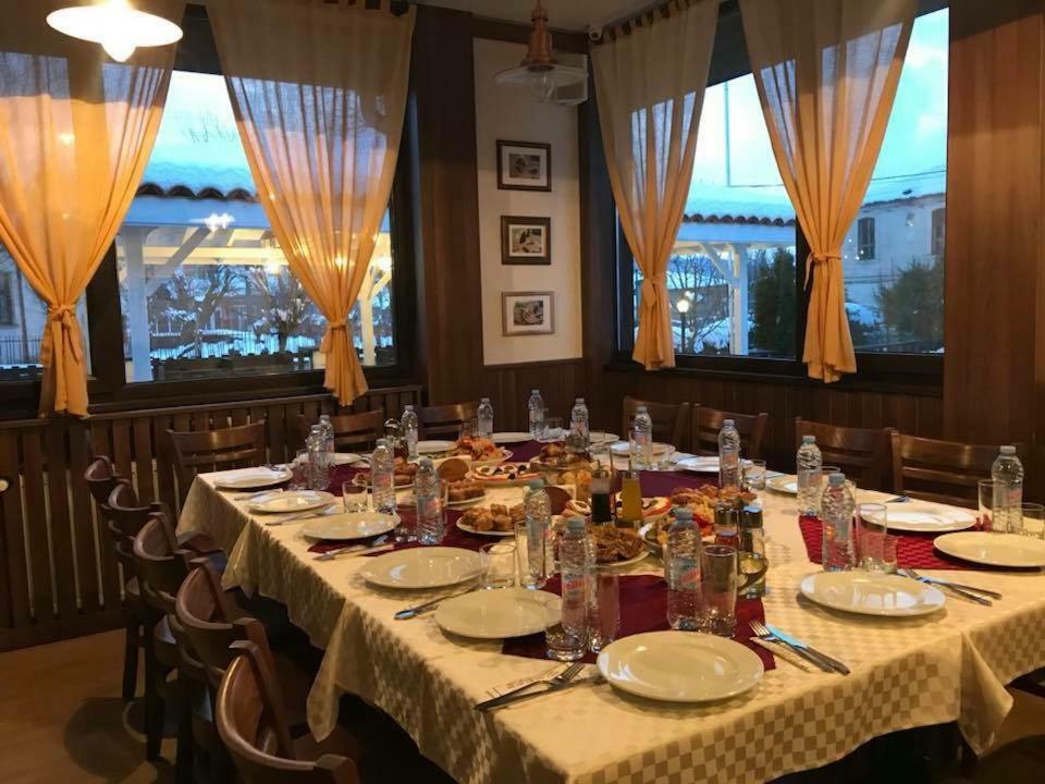 Guest House Bukor Shtepi Mandrica Zewnętrze zdjęcie