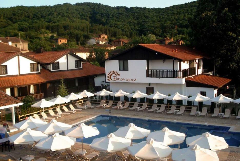 Guest House Bukor Shtepi Mandrica Zewnętrze zdjęcie