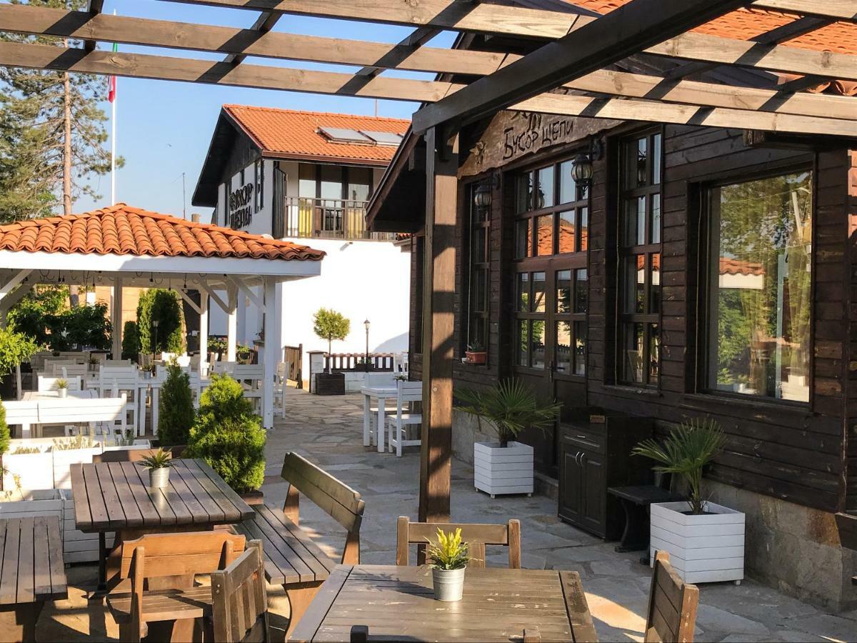Guest House Bukor Shtepi Mandrica Zewnętrze zdjęcie
