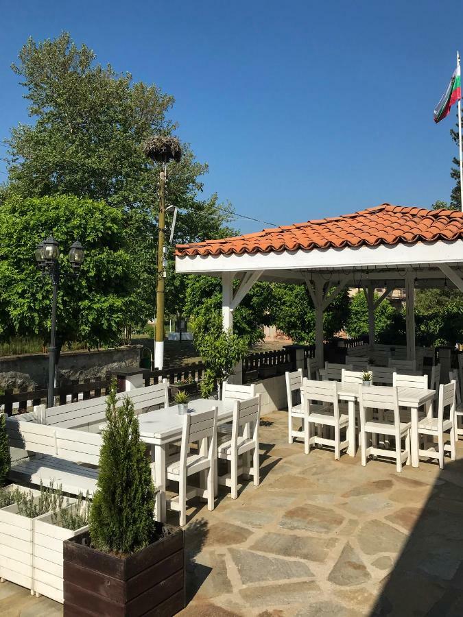 Guest House Bukor Shtepi Mandrica Zewnętrze zdjęcie