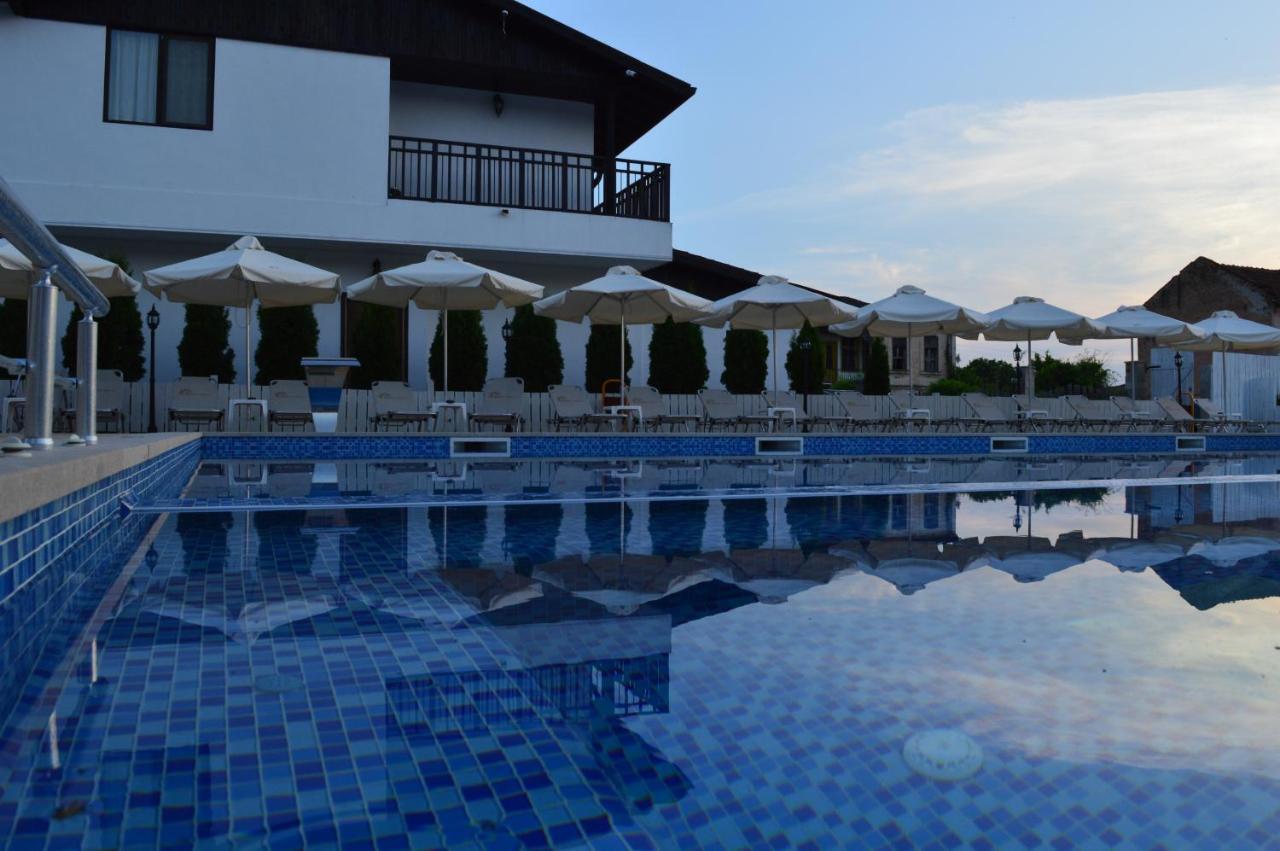 Guest House Bukor Shtepi Mandrica Zewnętrze zdjęcie
