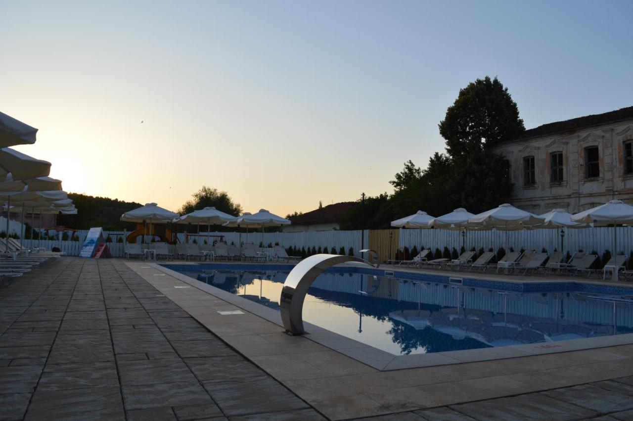 Guest House Bukor Shtepi Mandrica Zewnętrze zdjęcie